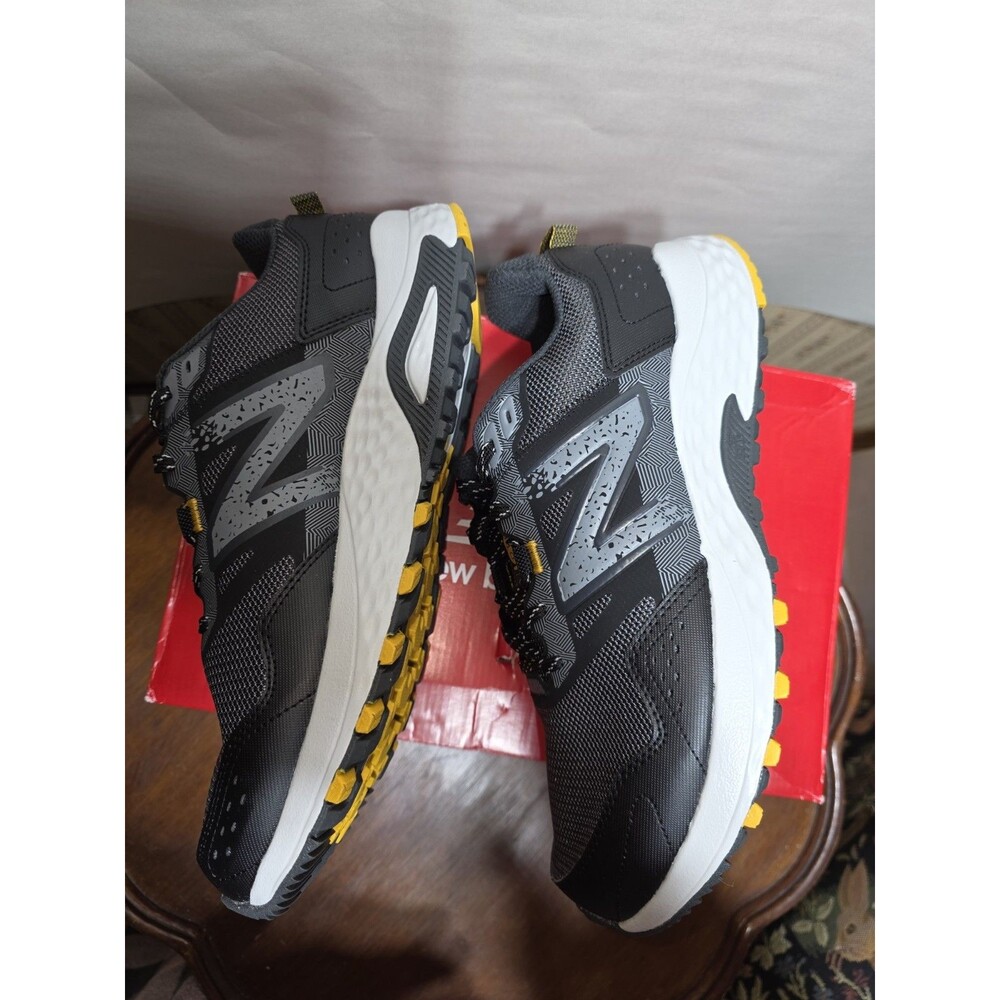 New Balance 410v8 Trail Running Shoes Mens 11.5 4E Extra Wide Gray Black NIB - Picture 3 of 10